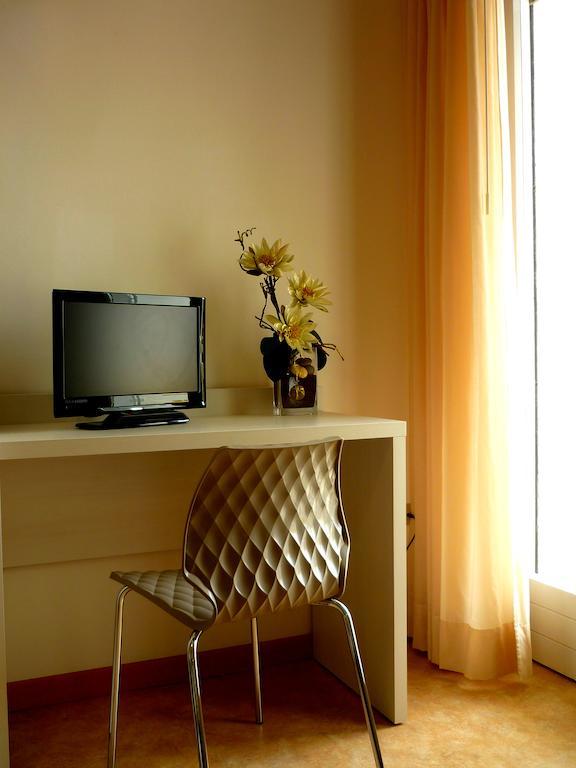 Hotel Solemare Cesenatico Værelse billede